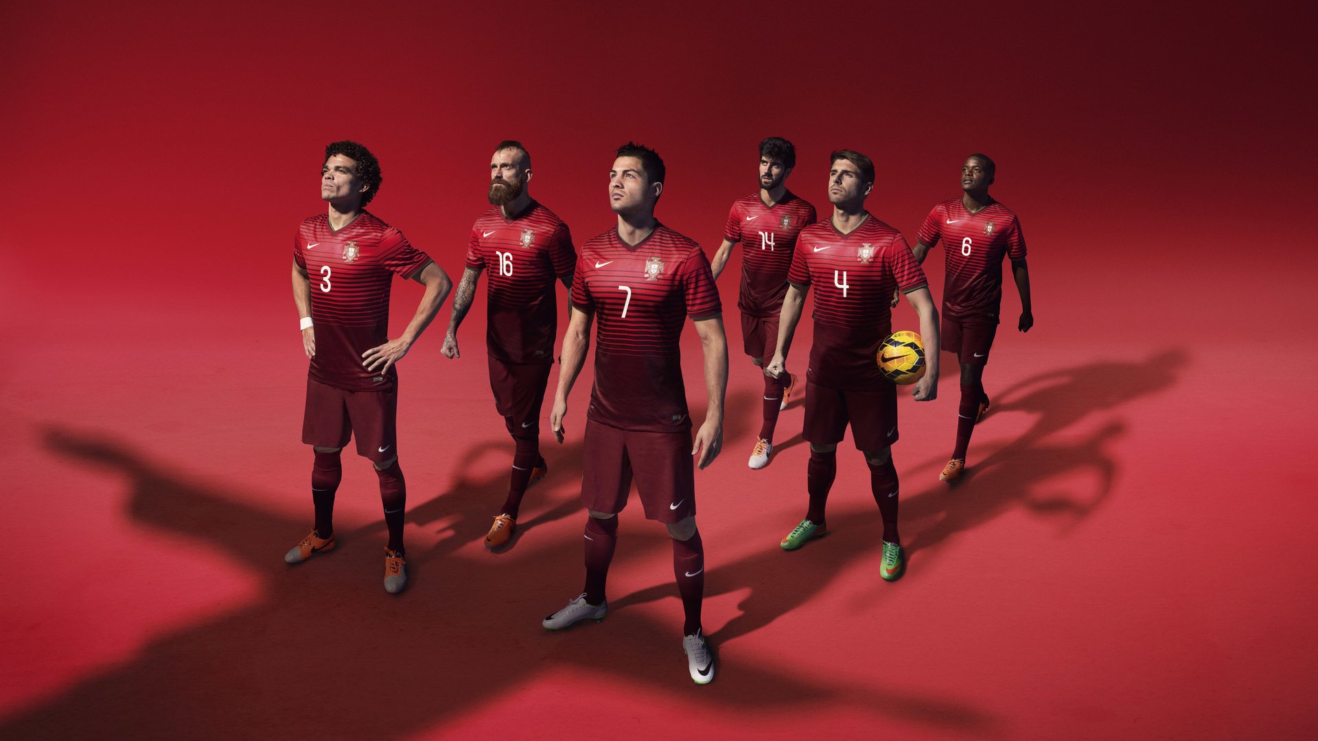 DBGame-橙衣铁壁与蓝月银刃，一场欧冠史诗如何成为萨拉赫封神之夜的历史坐标